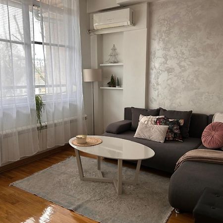Apartman Bella Novi Beograd Bezanija Bagian luar foto